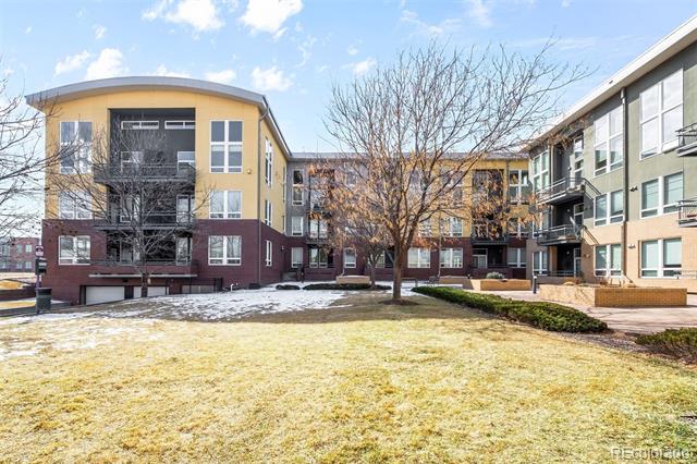 8185 E Lowry Boulevard Unit: 203