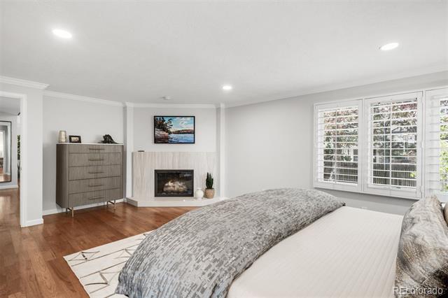 4833 E Links Circle