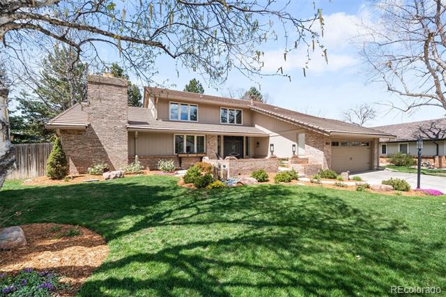 4833 E Links Circle
