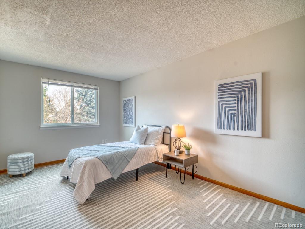 7906 S Flower Court