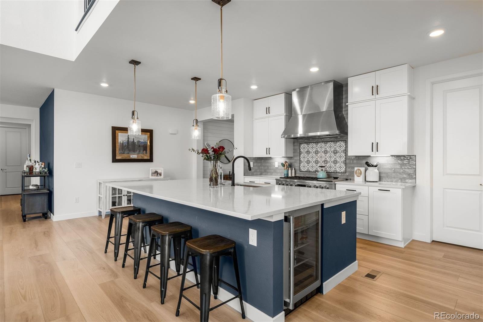 15475 W Columbia Avenue