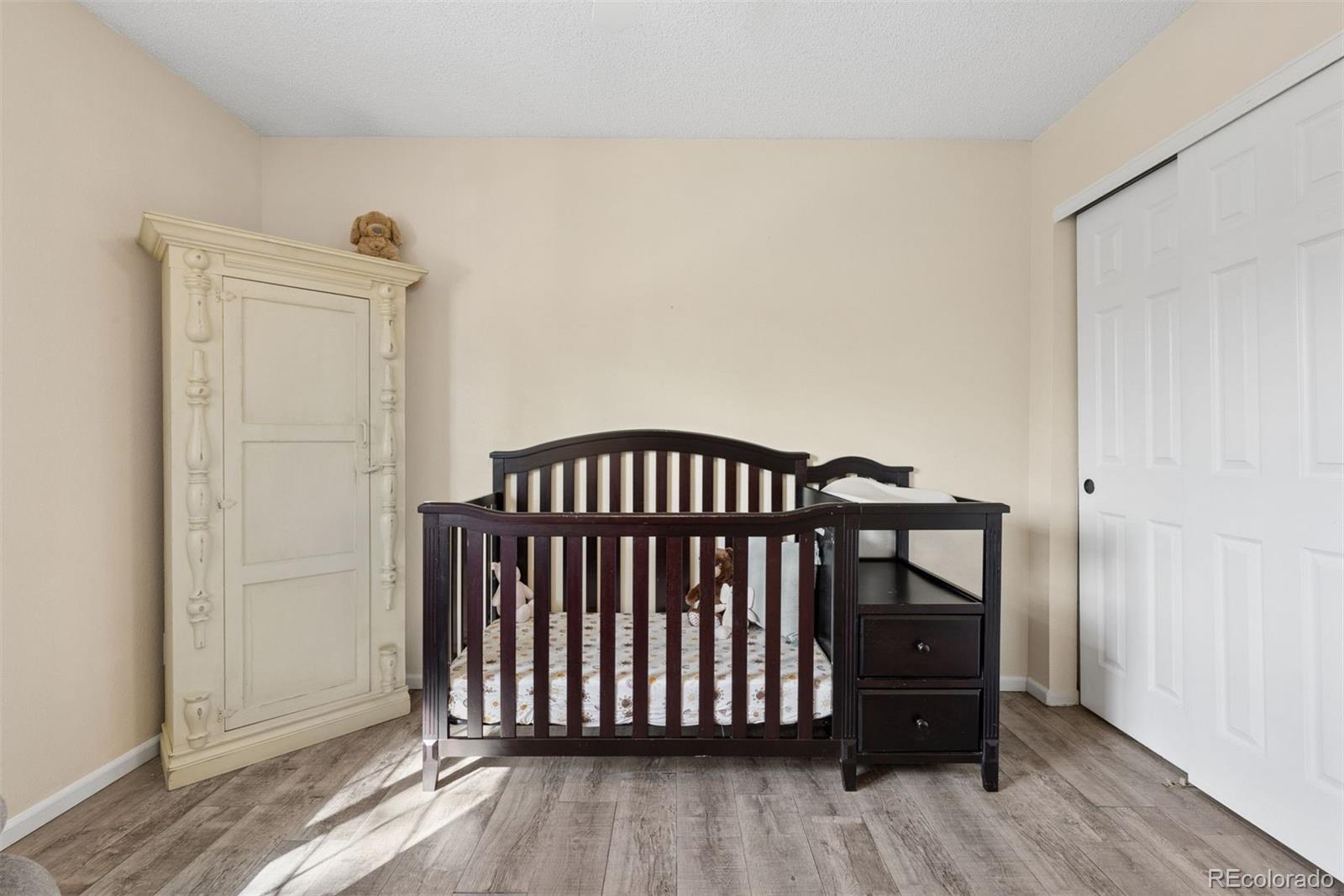 9867 Castle Ridge Circle