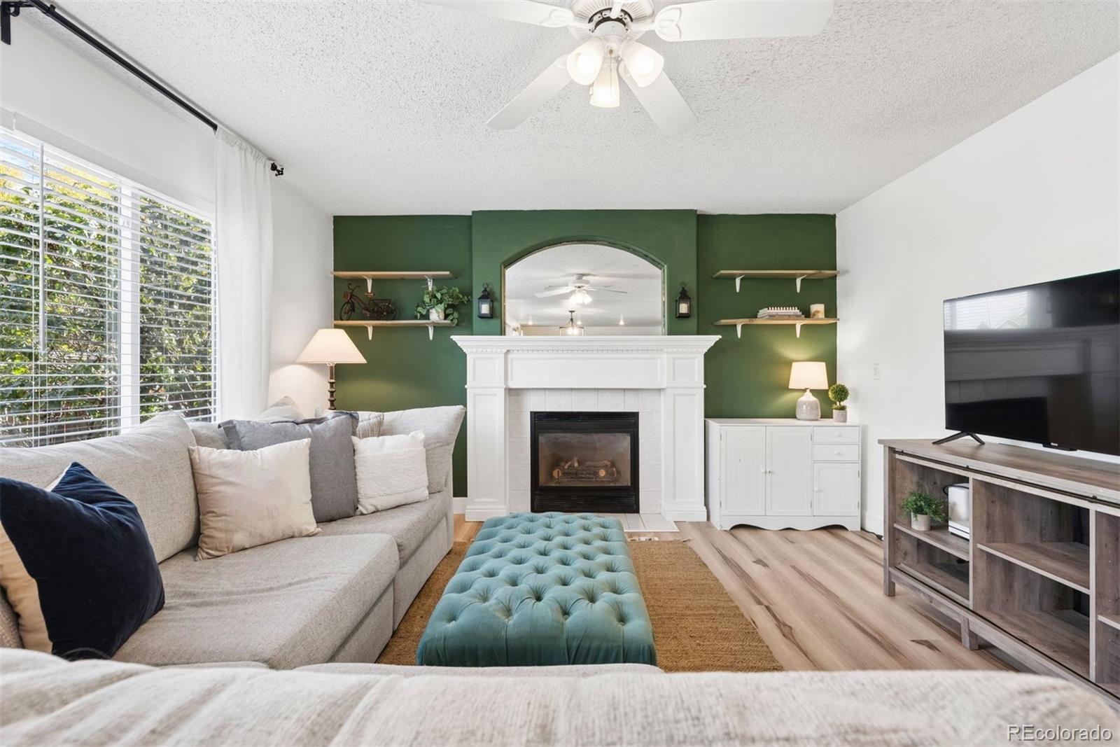 9867 Castle Ridge Circle