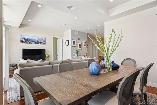 1488 Madison Street Unit: 307