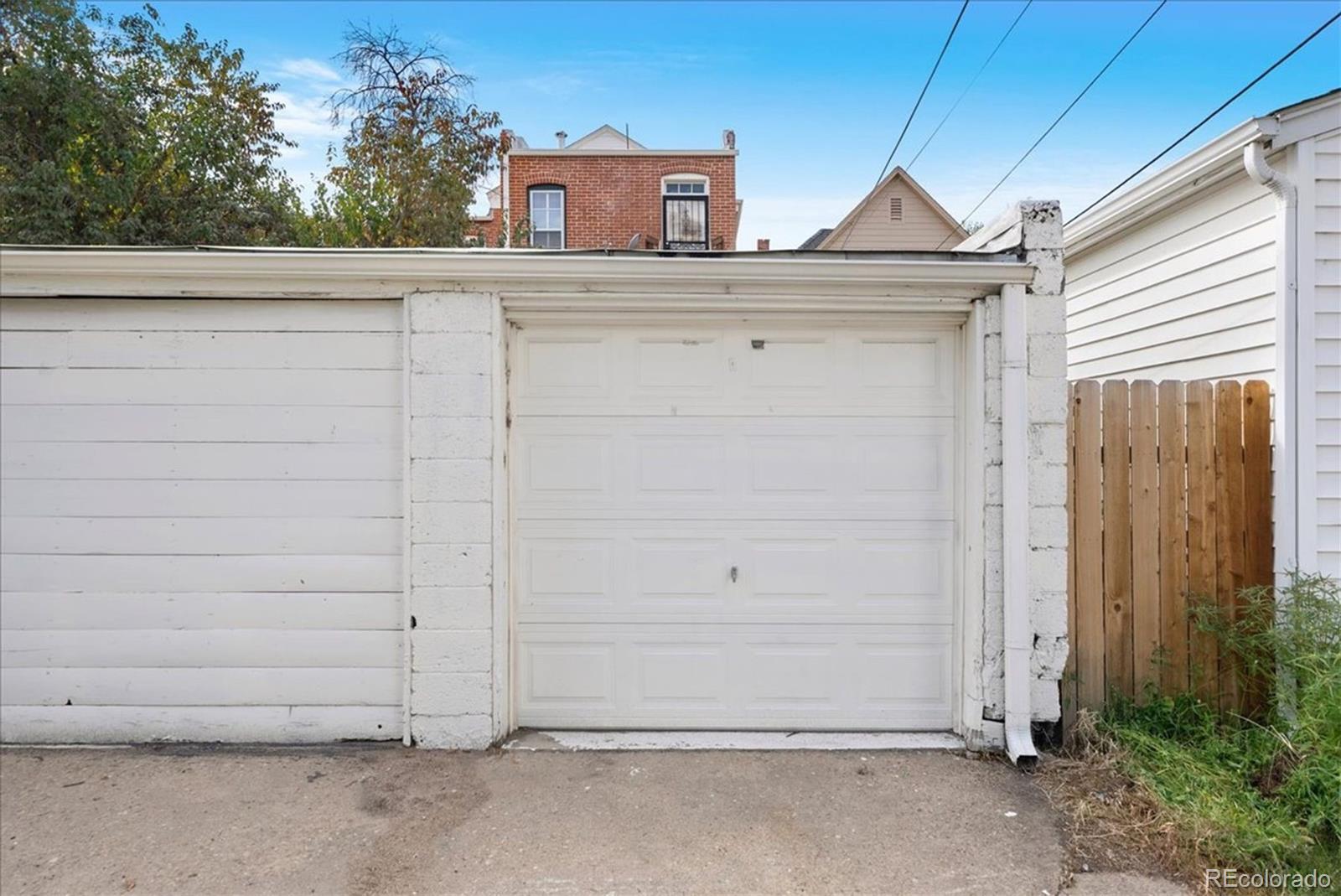 122 N Logan Street