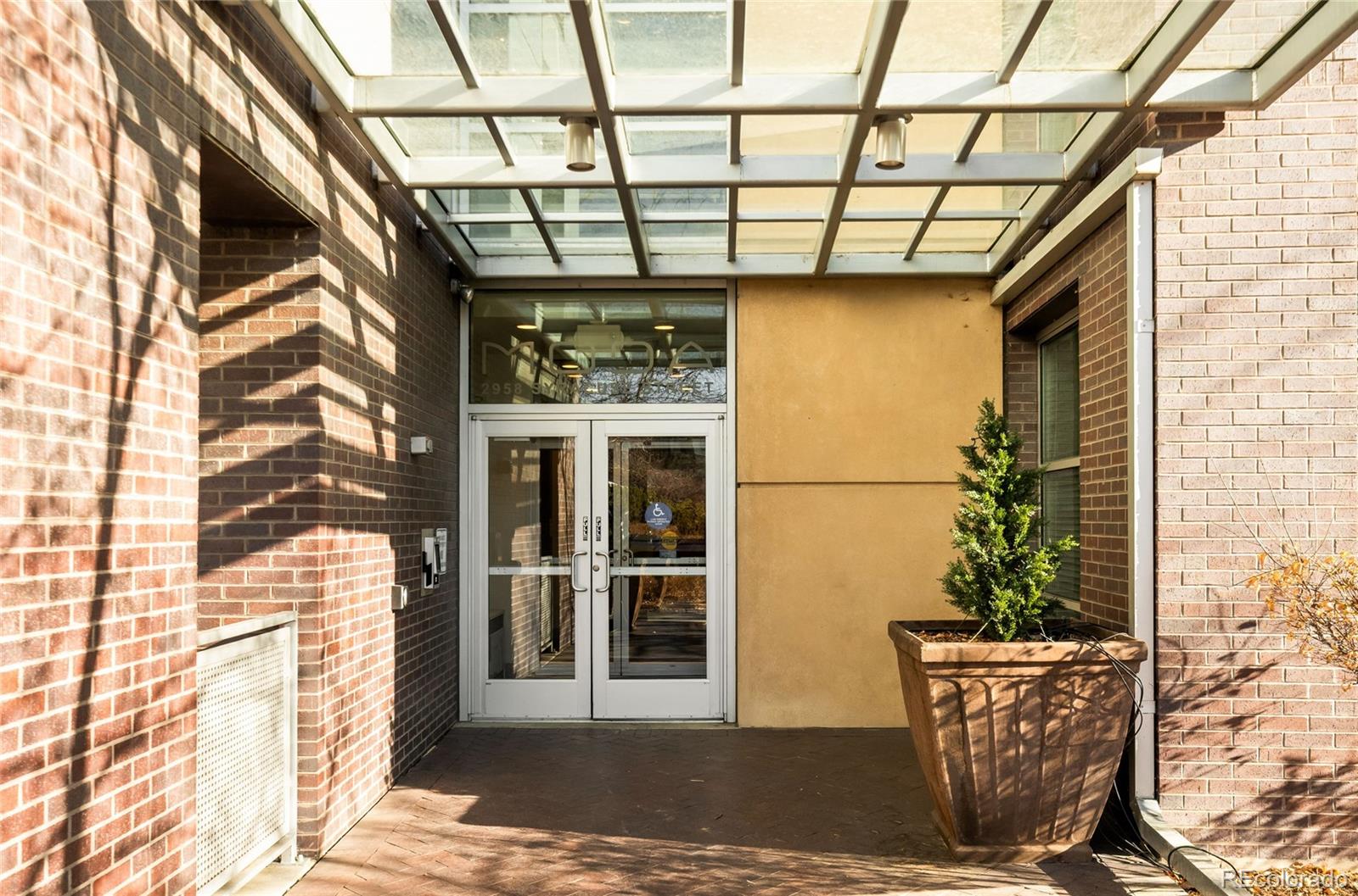 2958 Syracuse Street Unit: 316