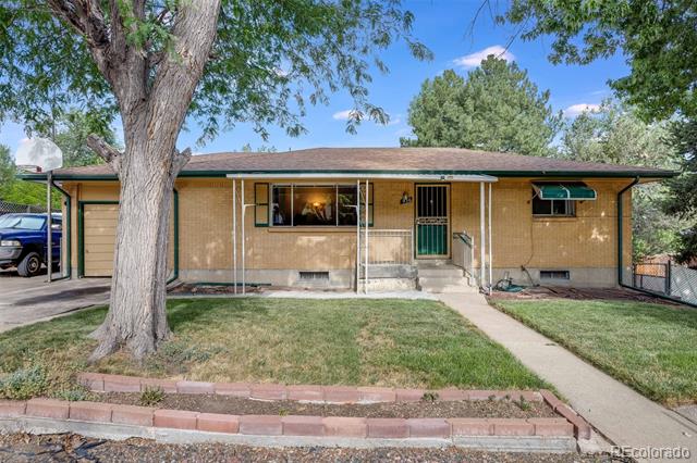 936 S Robb Way