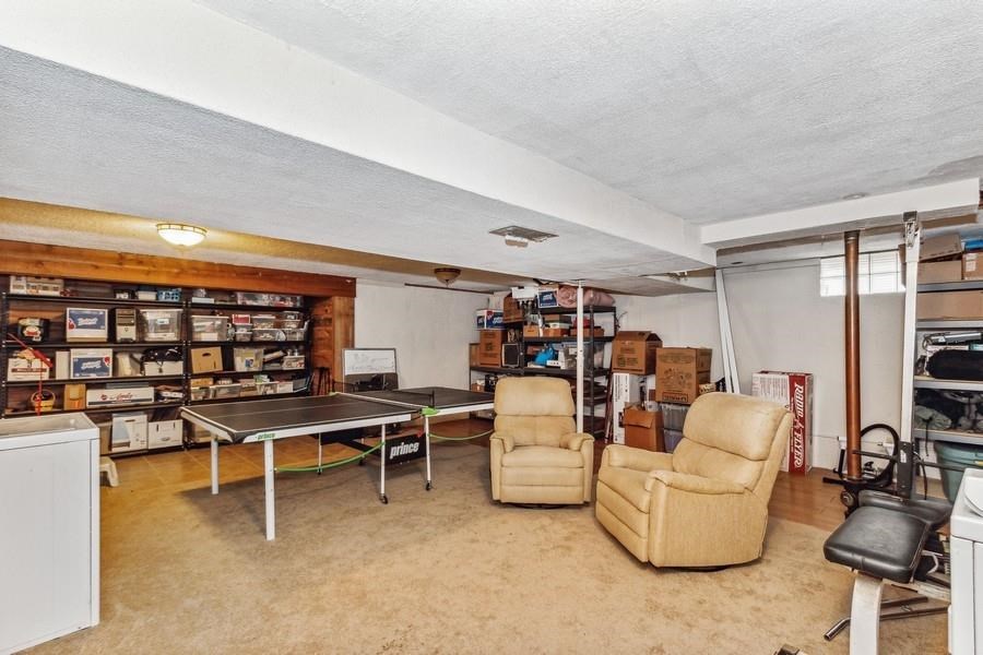 3677 NE Coral Cove Ln