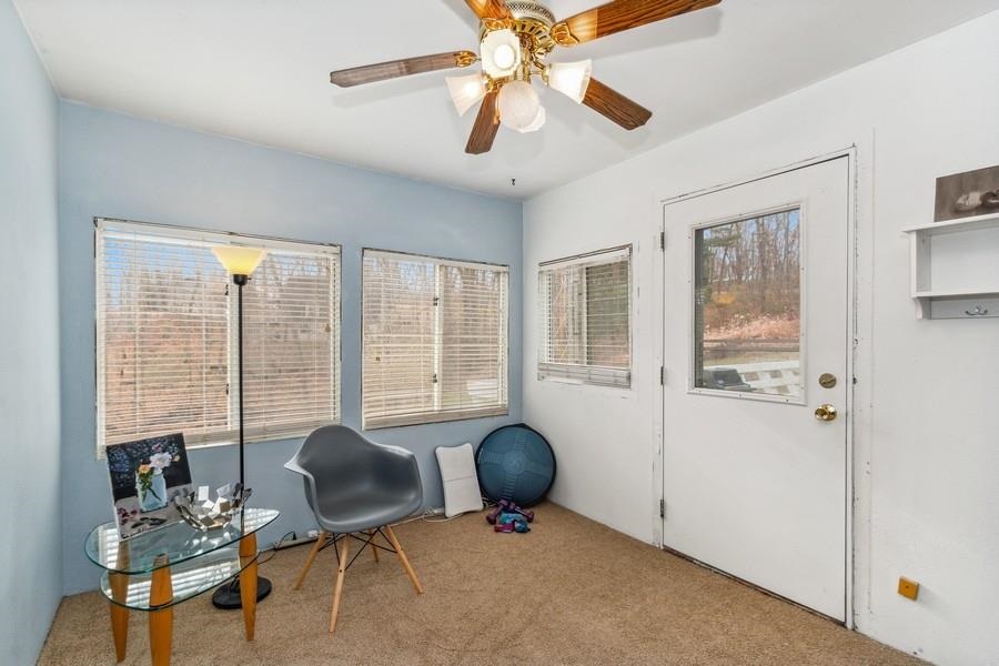 3677 NE Coral Cove Ln