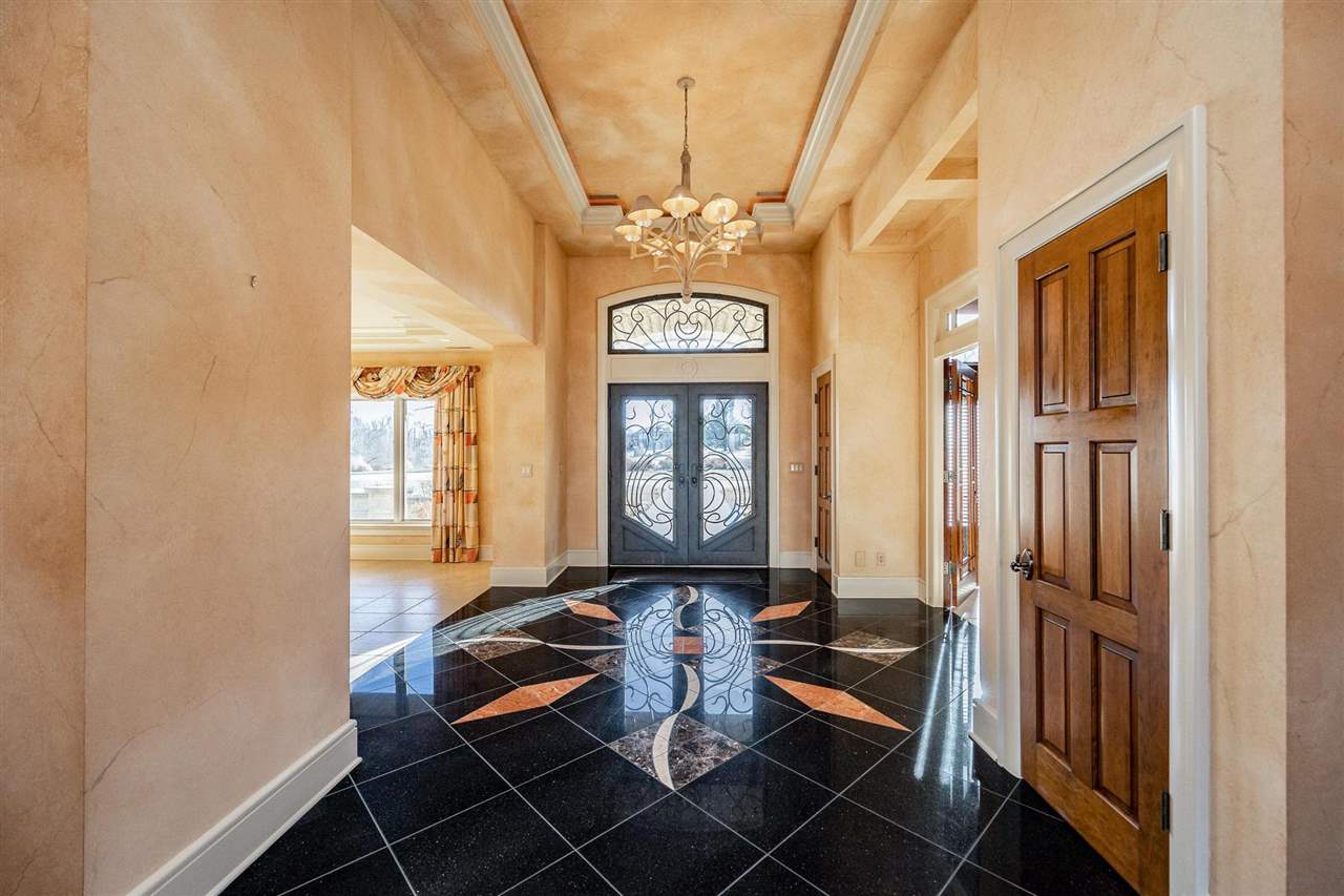 2146 Crystal Creek Road