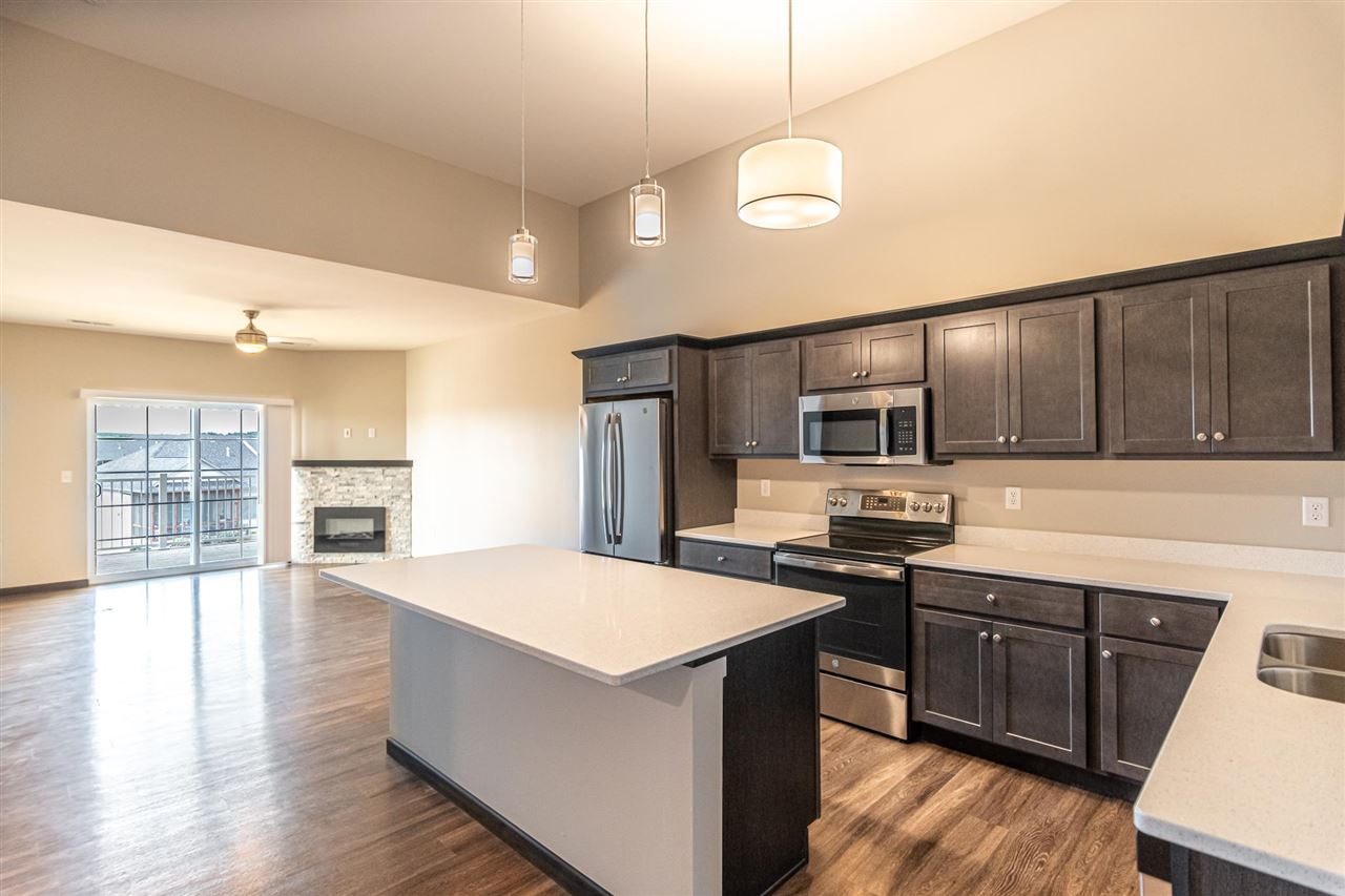 2871 Spring Rose Cir #105