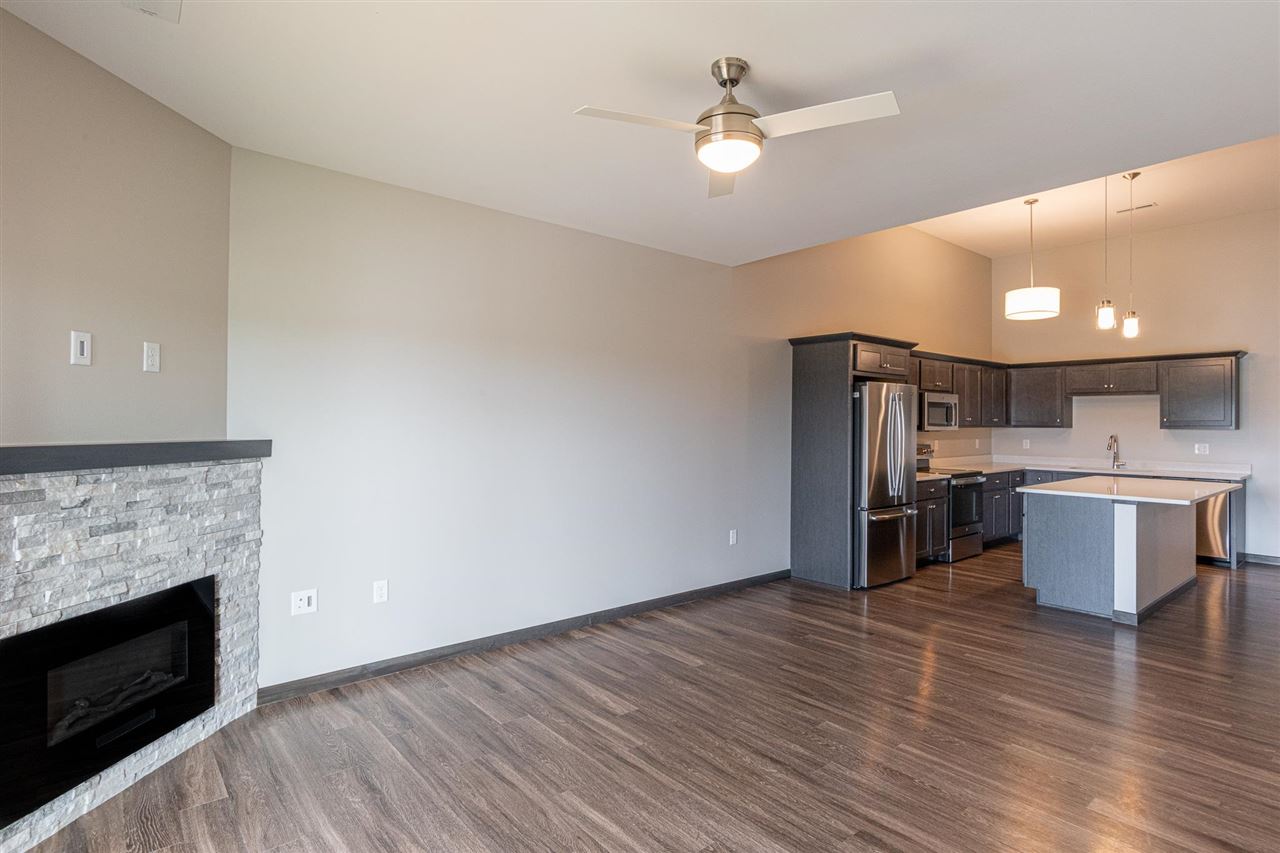 2871 Spring Rose Cir #105