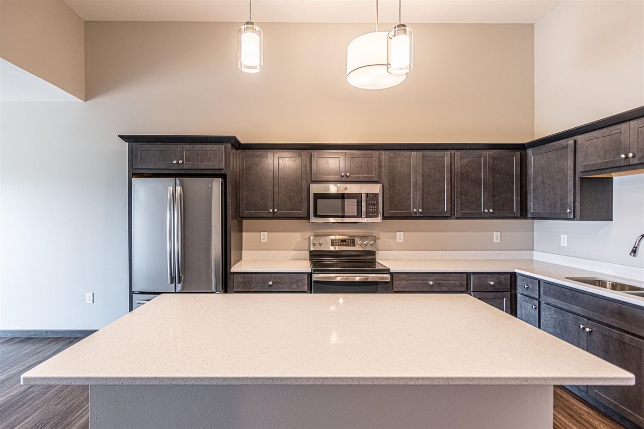 2871 Spring Rose Cir #105