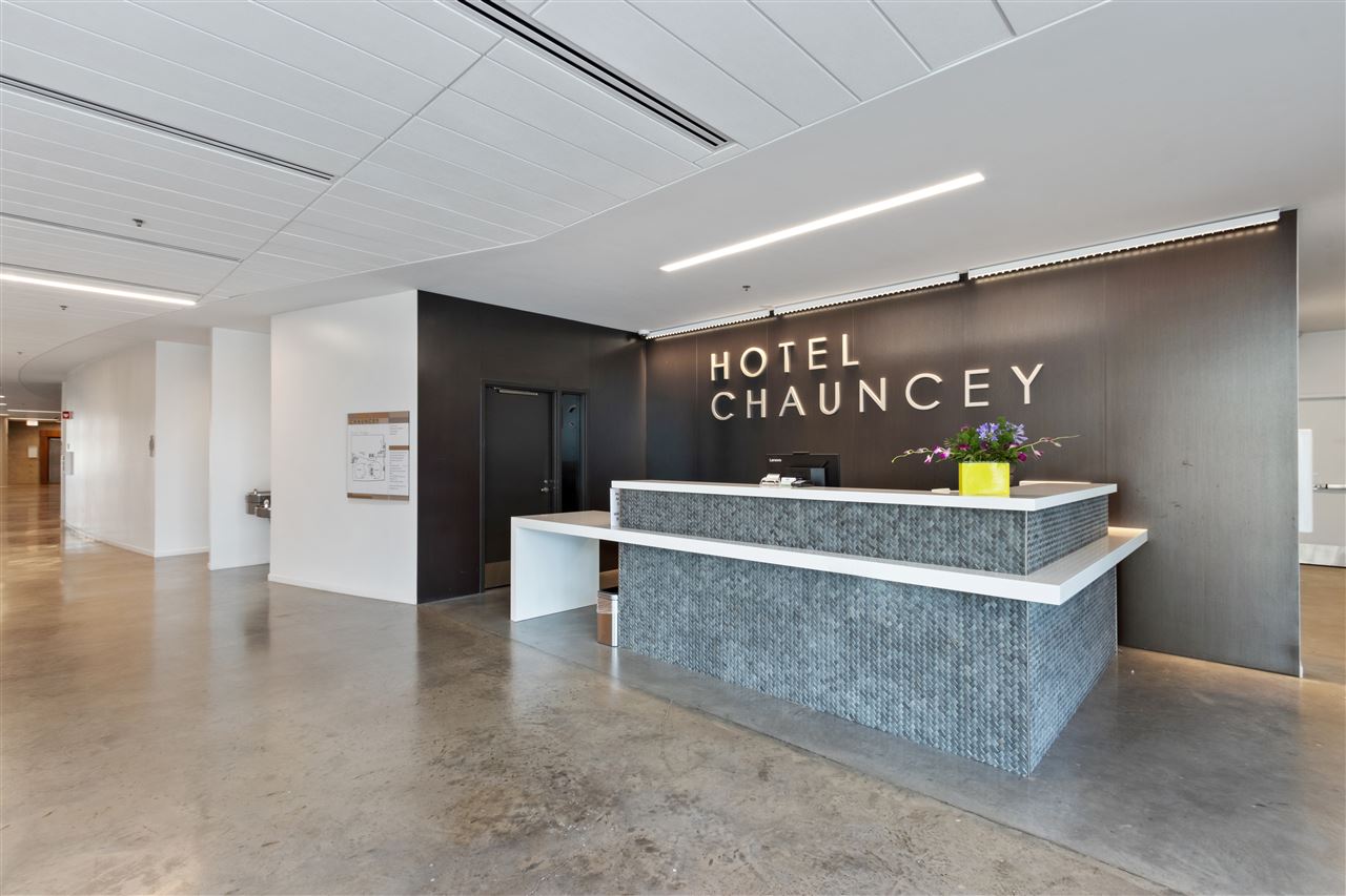 404 E College St Unit: 1407