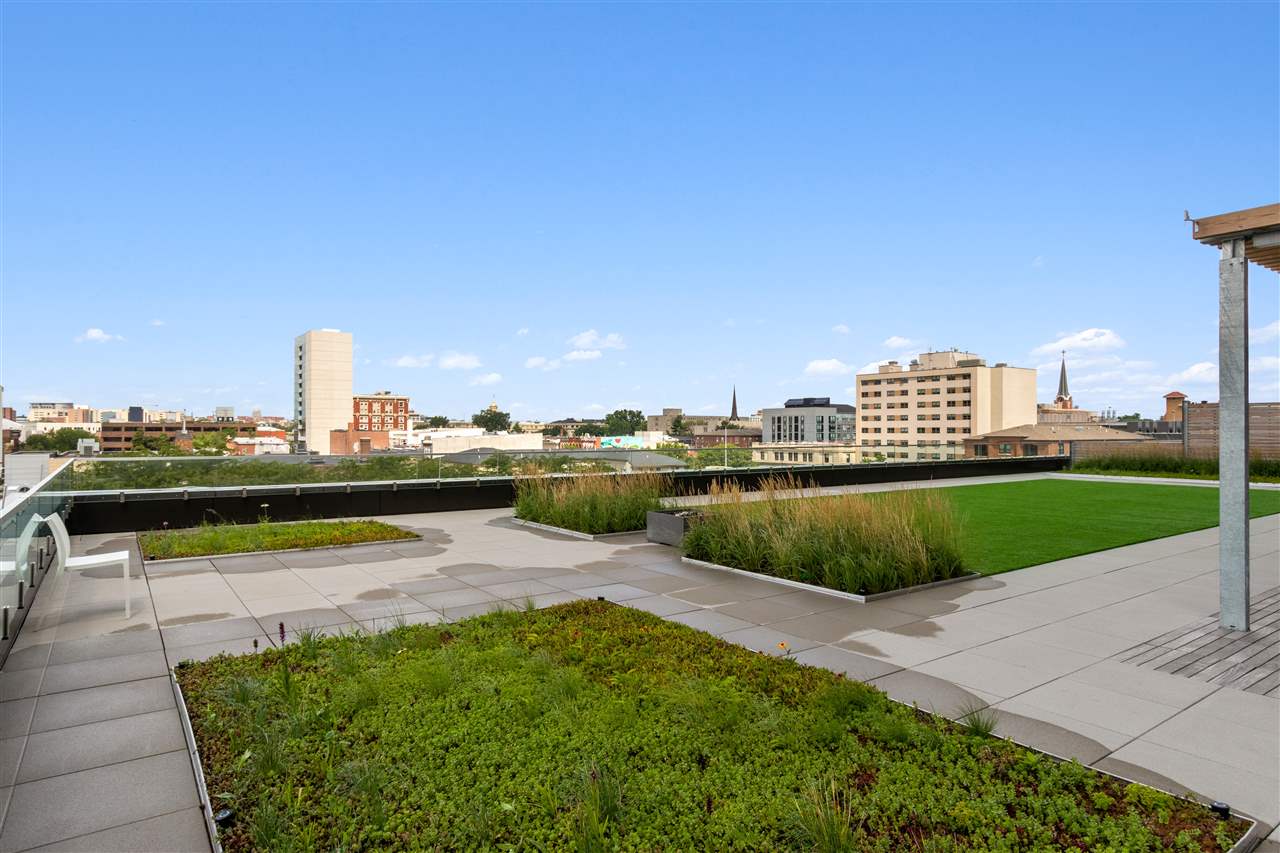 404 E College St Unit: 1407