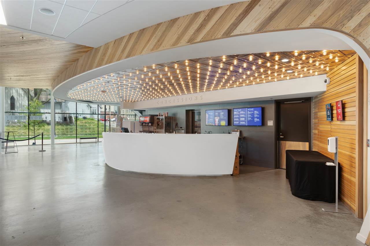 404 E College St Unit: 1407