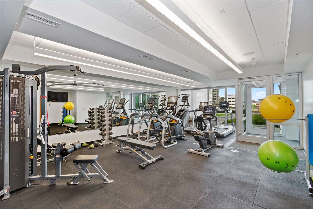 404 E College St Unit: 1407