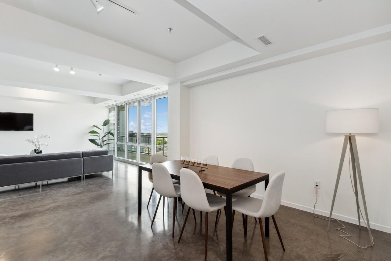 404 E College St Unit: 1407