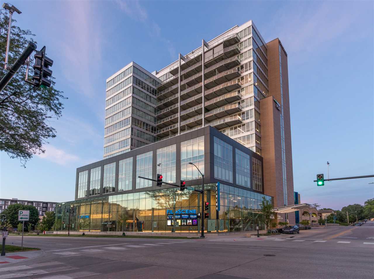 404 E College St Unit: 1407