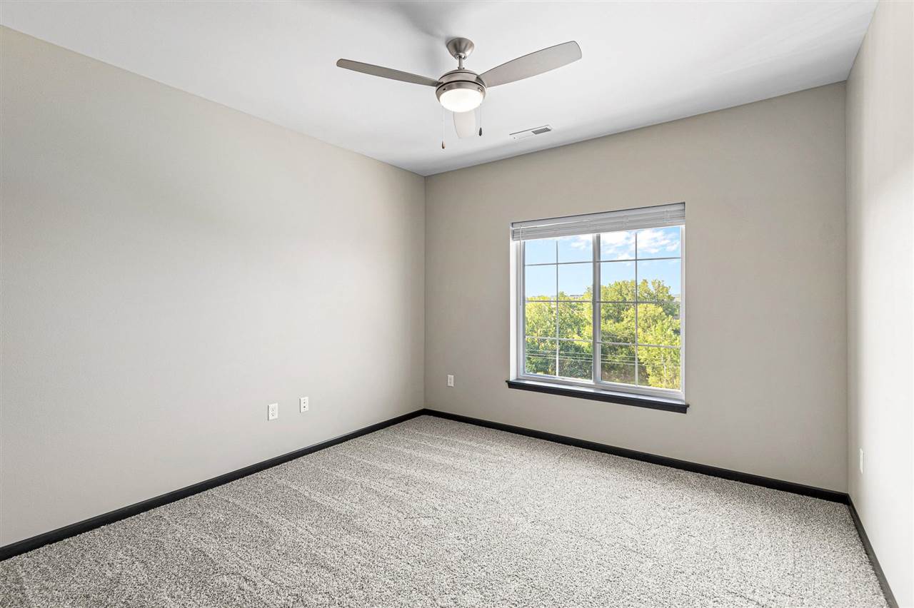 2873 Spring Rose Cir #102