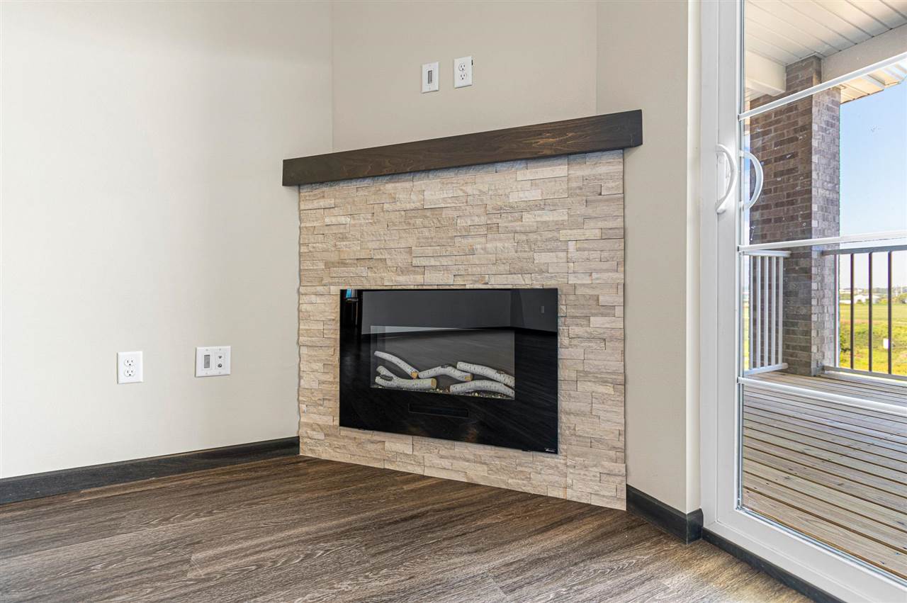 2873 Spring Rose Cir #102