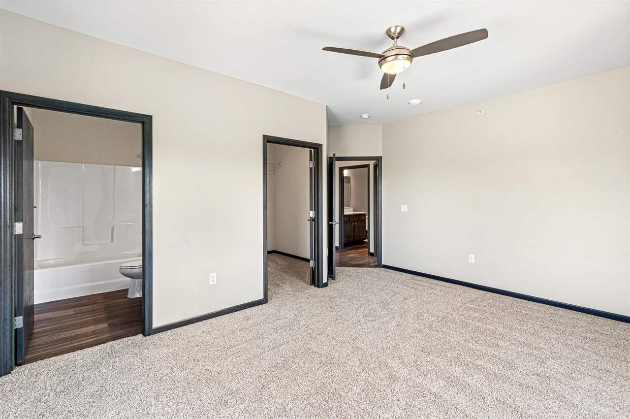 2873 Spring Rose Cir #102