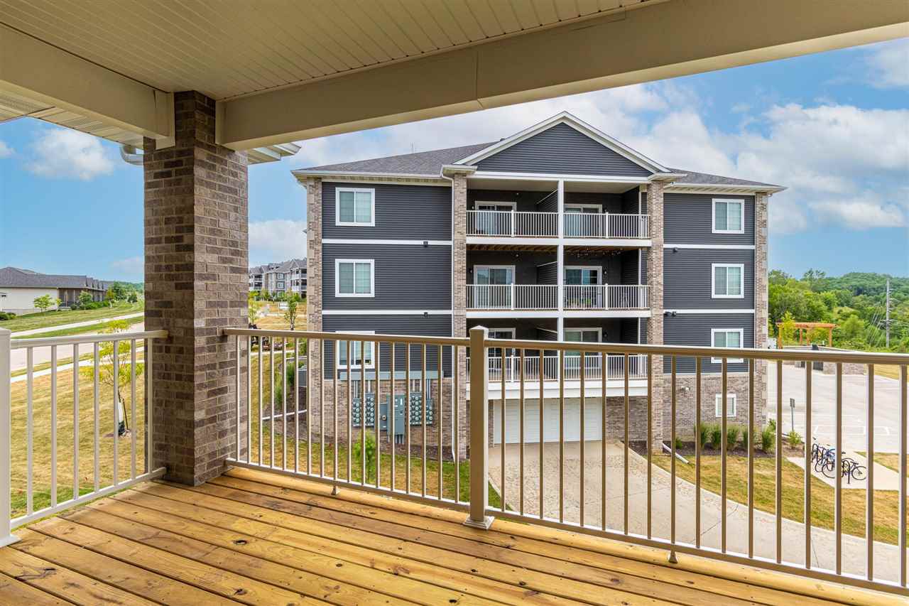 2873 Spring Rose Cir #301