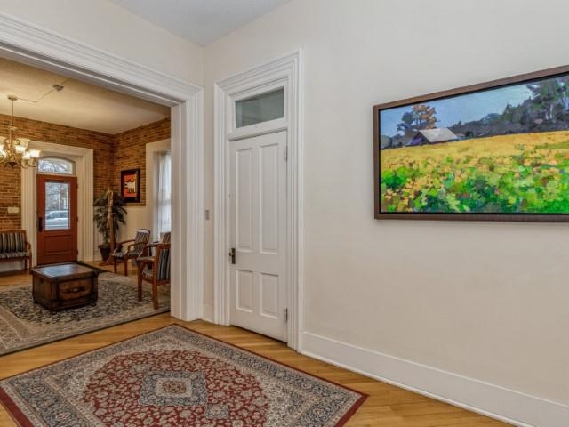 319 E Bloomington St