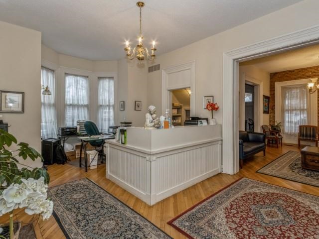 319 E Bloomington St