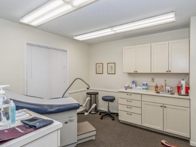 319 E Bloomington St