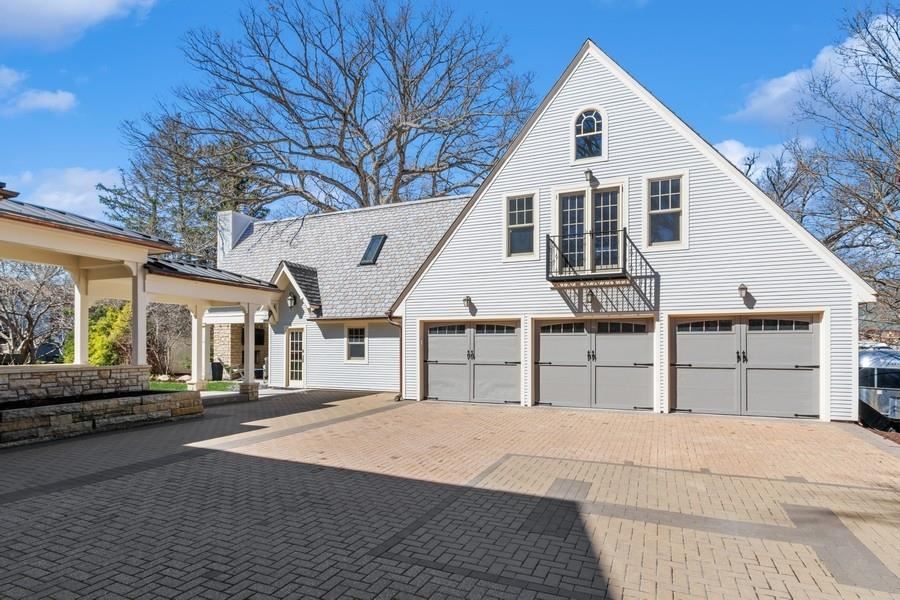351 Hutchinson Ave