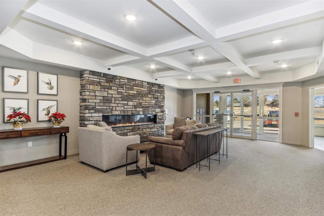 260 N Scott Blvd Unit: No. 310