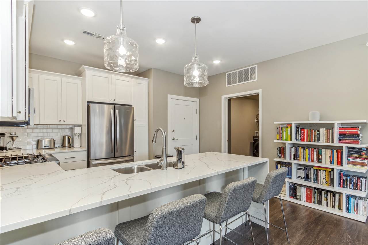 260 N Scott Blvd Unit: No. 310