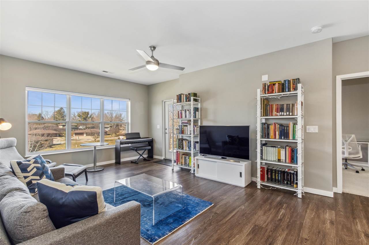 260 N Scott Blvd Unit: No. 310