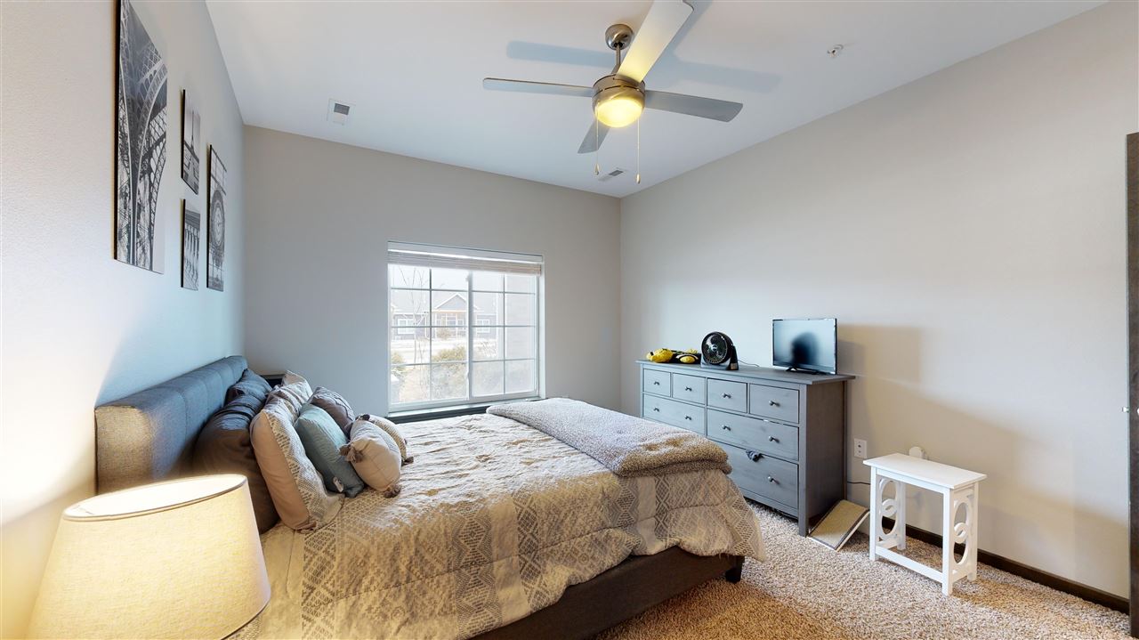 2863 Spring Rose Cir Unit: 105