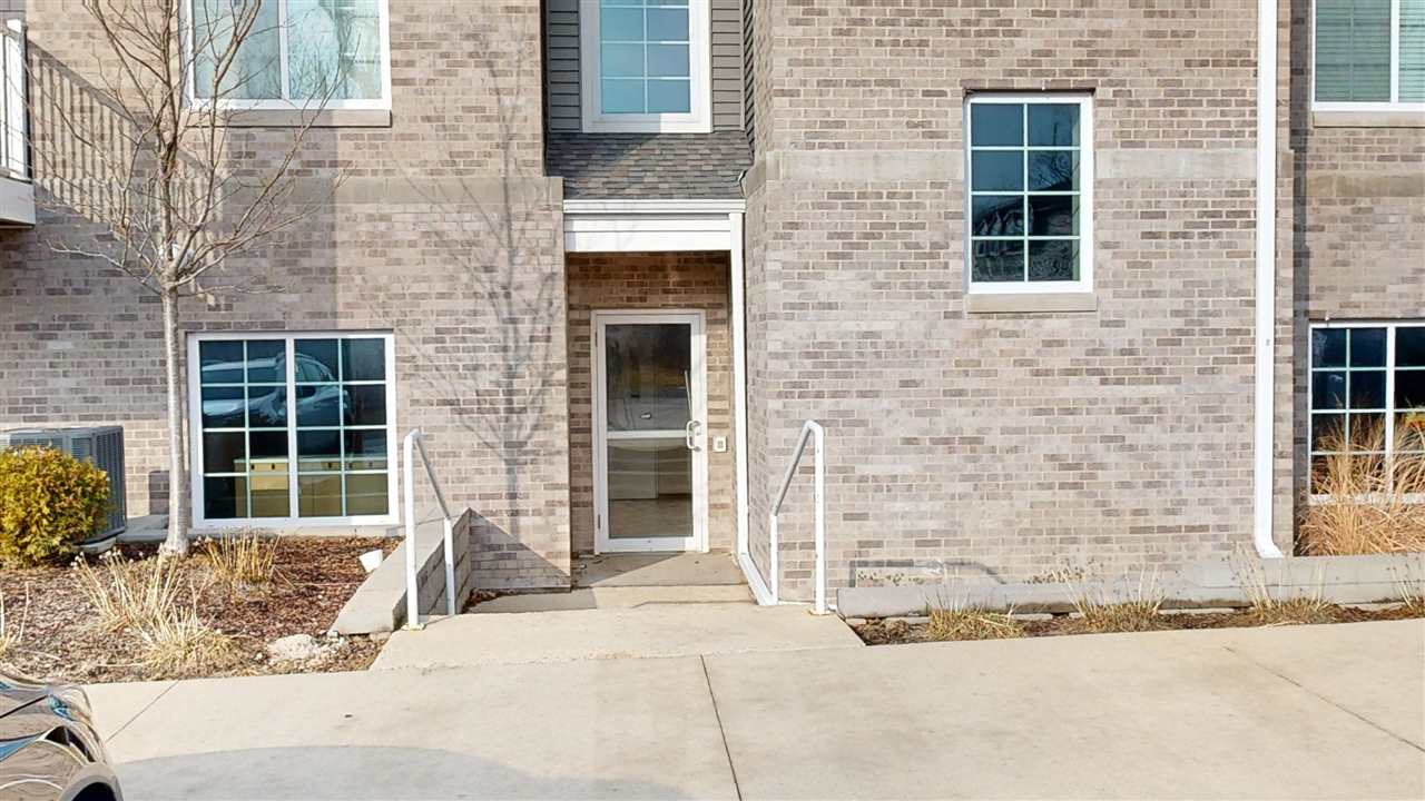 2863 Spring Rose Cir Unit: 105