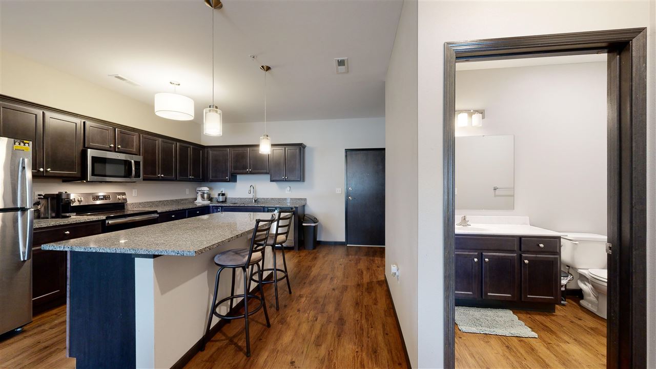 2863 Spring Rose Cir Unit: 105