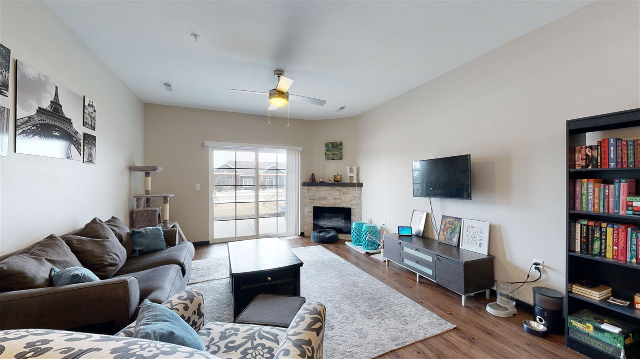 2863 Spring Rose Cir Unit: 105