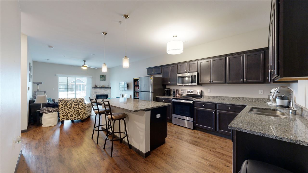 2863 Spring Rose Cir Unit: 105