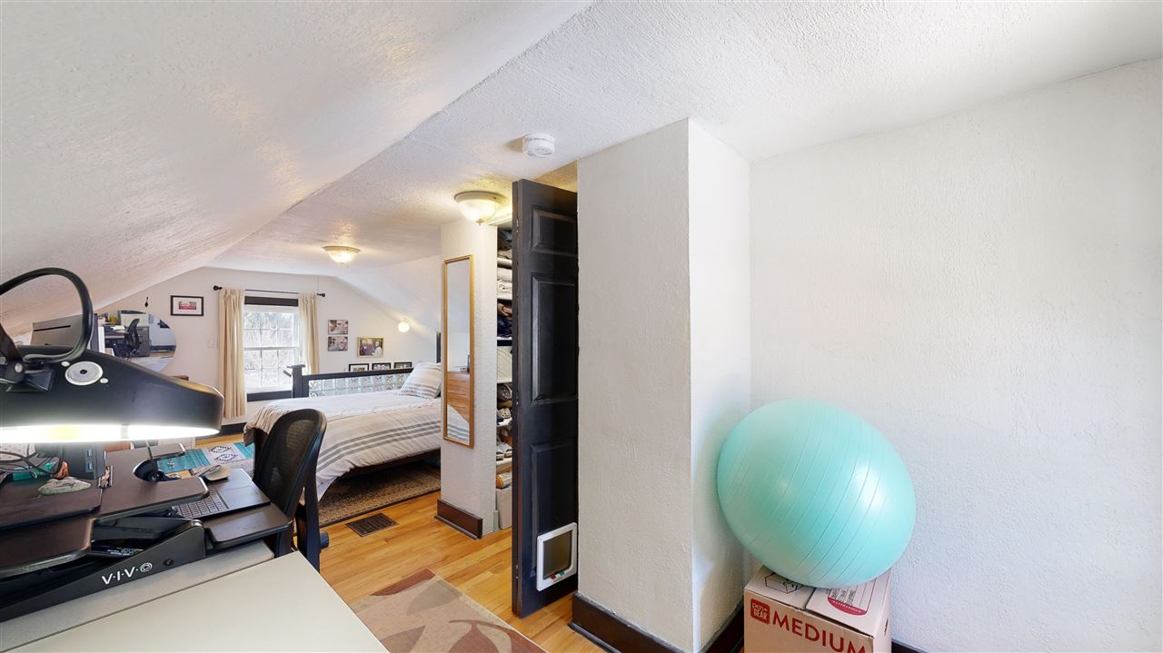 1016 N Dodge St