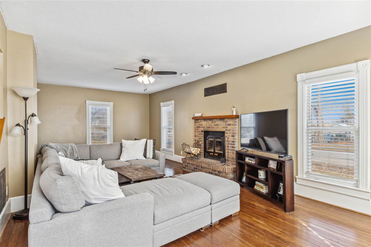 5009 Sharon Center Rd SW