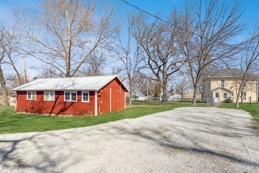 5009 Sharon Center Rd SW