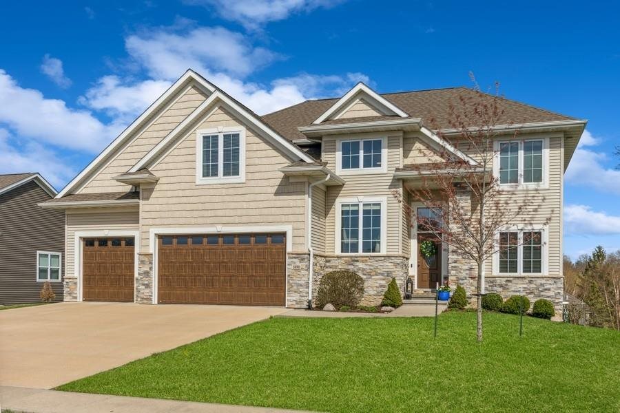 1090 Highland Park Ave