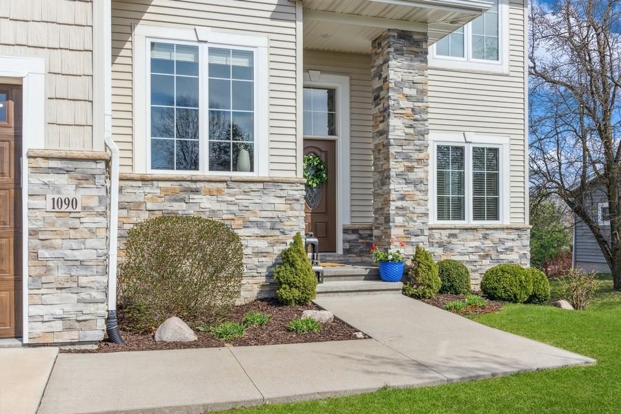 1090 Highland Park Ave