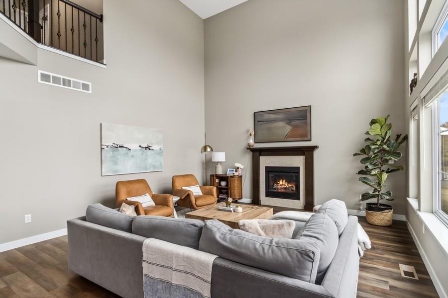 1090 Highland Park Ave