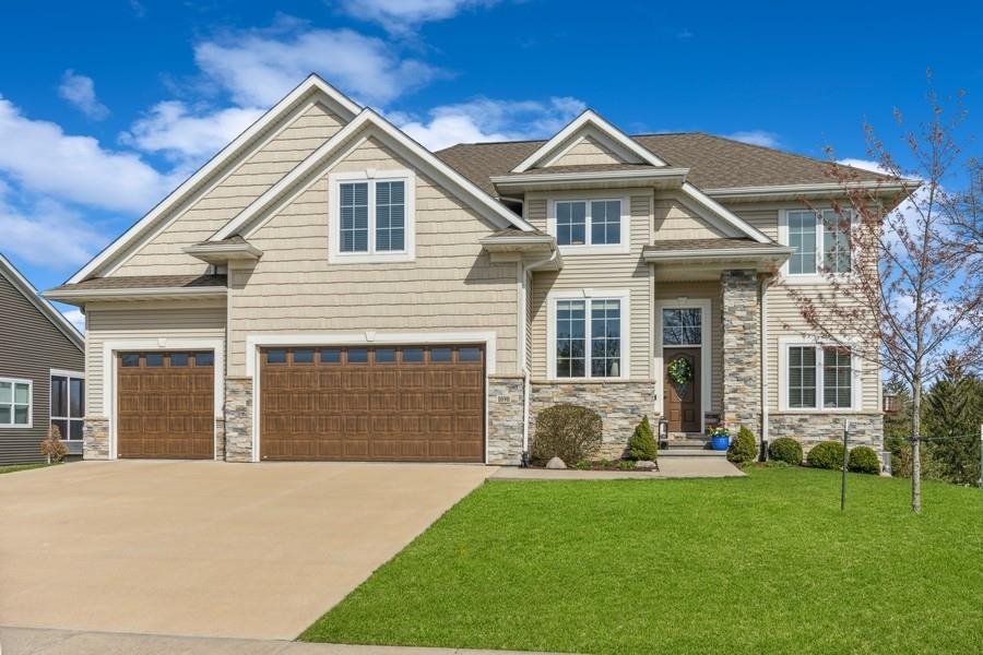 1090 Highland Park Ave