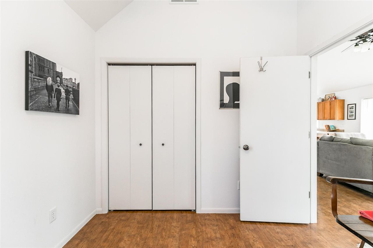 3068 River Front Est NE