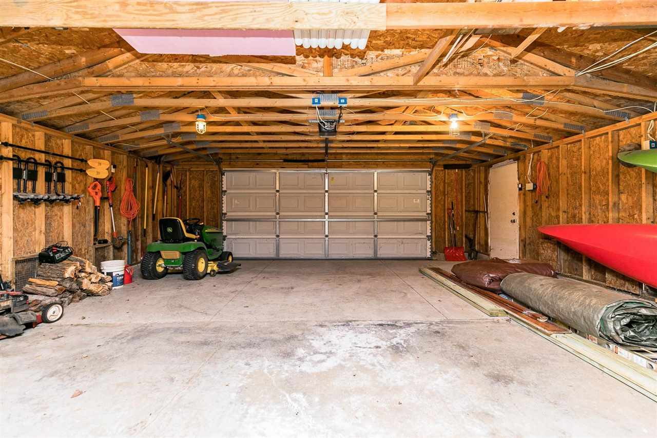 3068 River Front Est NE