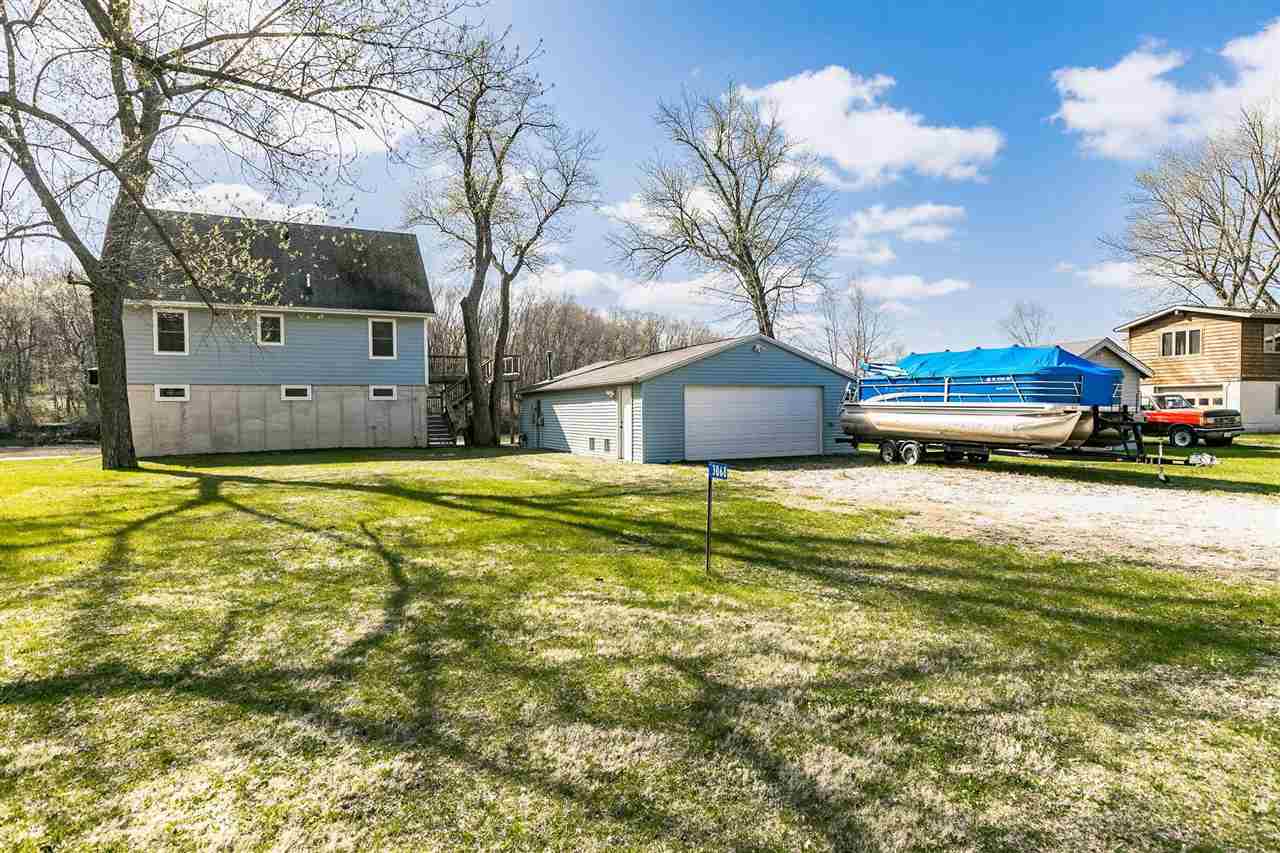 3068 River Front Est NE