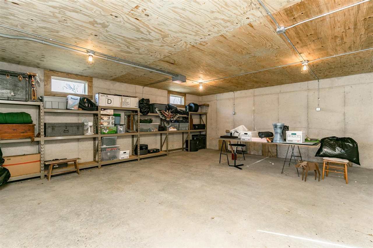 3068 River Front Est NE